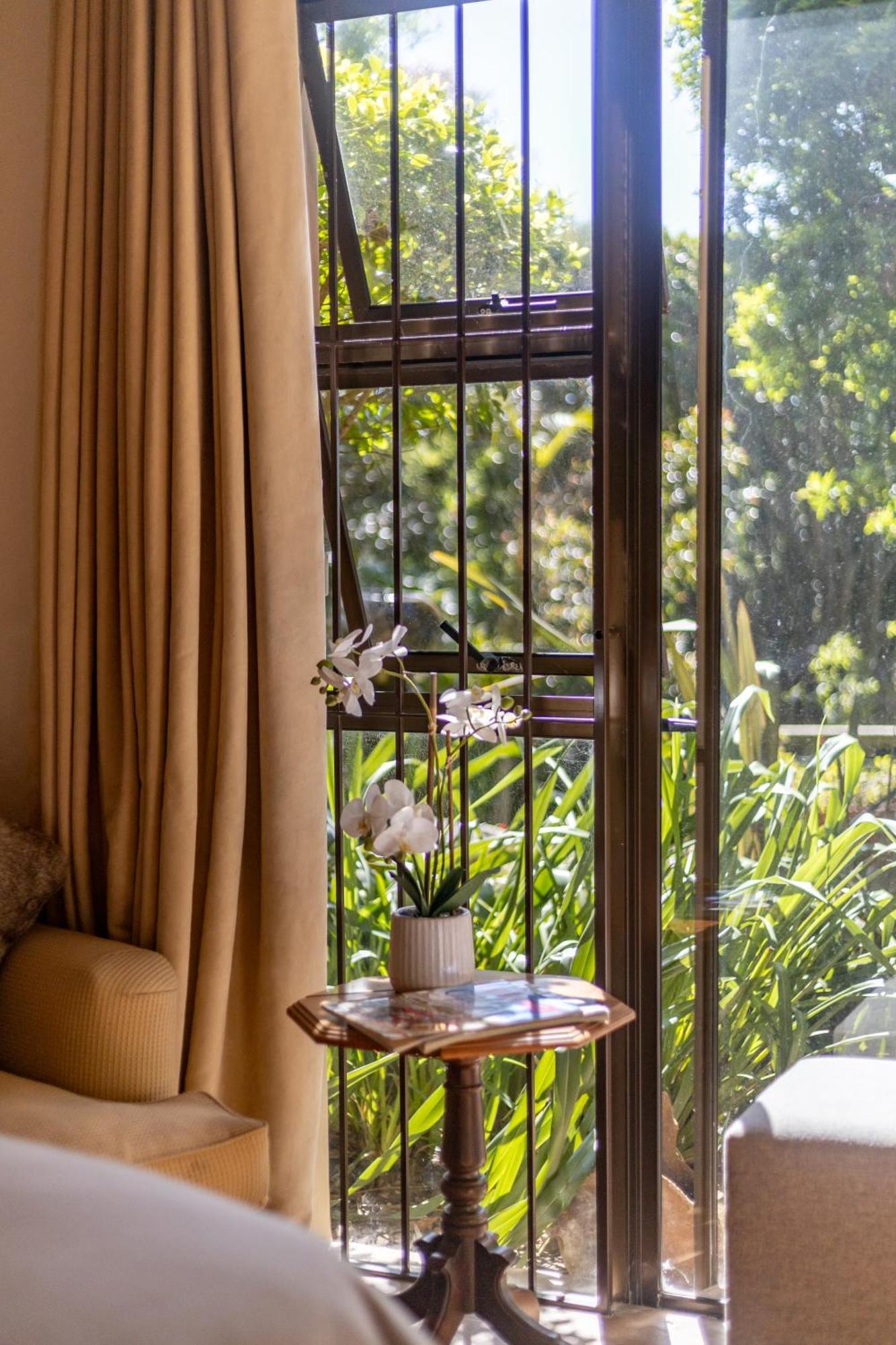 Tidal Retreat Hotel Plettenberg Bay Bagian luar foto
