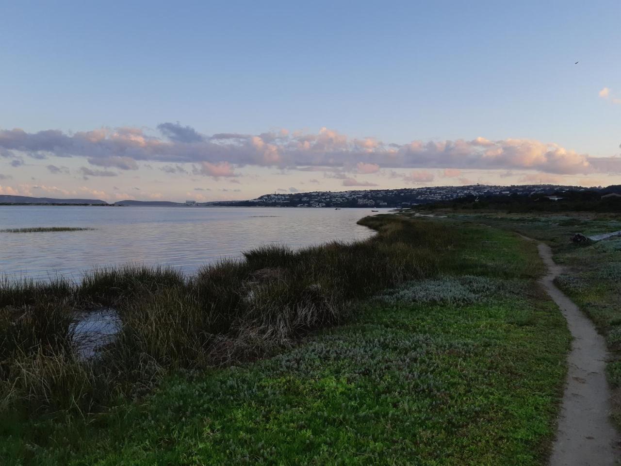 Tidal Retreat Hotel Plettenberg Bay Bagian luar foto