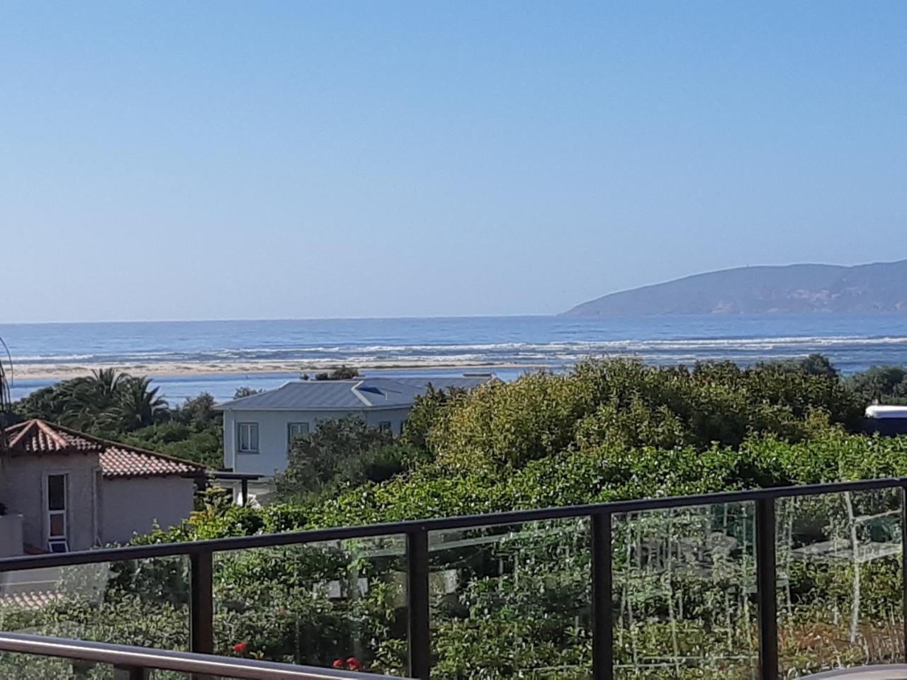 Tidal Retreat Hotel Plettenberg Bay Bagian luar foto